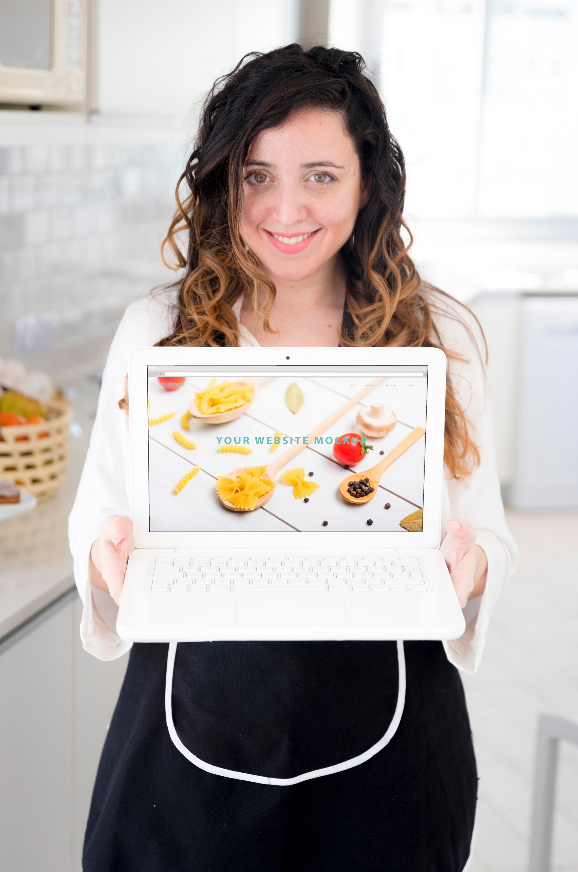 Schermo con video lezione di cucina